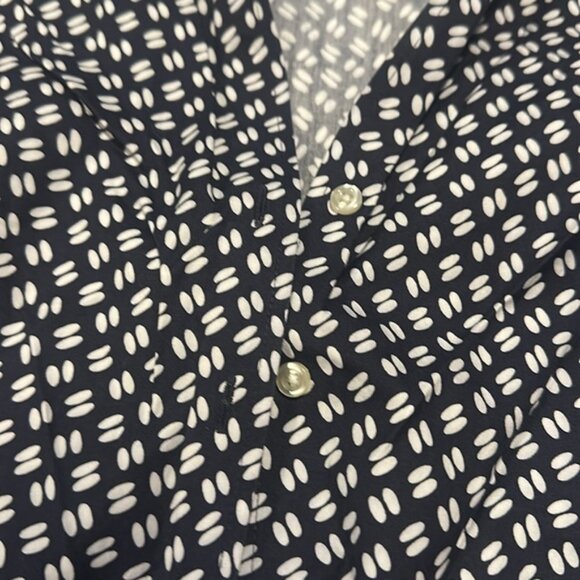 Lands End Women’s No Iron Pinpoint Oxford Dress Shirt Size 14 - Picture 2 of 3